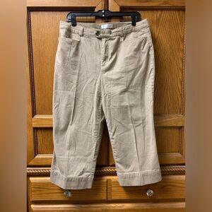 Christopher & Banks Pants Womens Size 12 Beige Khaki Capri Pants Good Condtion